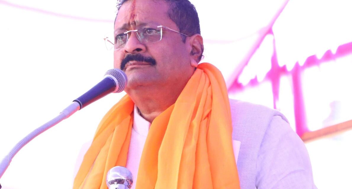 ಅಪ್ಪನಿಗೆ ಹುಟ್ಟಿದವರು ನನ್ನ ಸಿಡಿ ಬಿಡುಗಡೆ ಮಾಡಲಿ : ಸಿಡಿದ ಯತ್ನಾಳ್