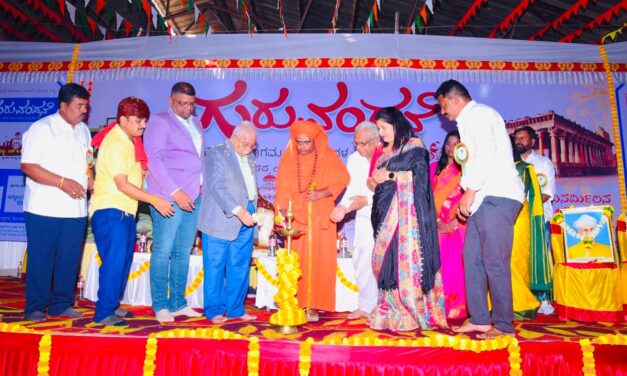 ಭಾರತದಲ್ಲಿ ಗುರುಪರಂಪರೆಗೆ ಮಹತ್ವ ಇದೆ : ನಾಡೋಜ ಡಾ.ಚಂದ್ರಶೇಖರ್ ಕಂಬಾರ್