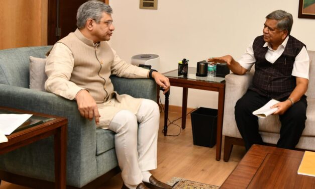 ಲೋಕಾಪುರ – ಧಾರವಾಡ ಹೊಸ ರೈಲು ಓಡಿಸುವರಾ ಶೆಟ್ಟರ್ ; ದೆಹಲಿಯಲ್ಲಿ ಮಹತ್ವದ ಭೇಟಿ..!