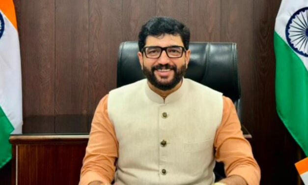 ಅಚ್ಚರಿ ಬೆಳವಣಿಗೆ ; ಮಹಾರಾಷ್ಟ್ರ ಸಿಎಂ ಹುದ್ದೆಗೆ ಹೊಸ ಮುಖ…?