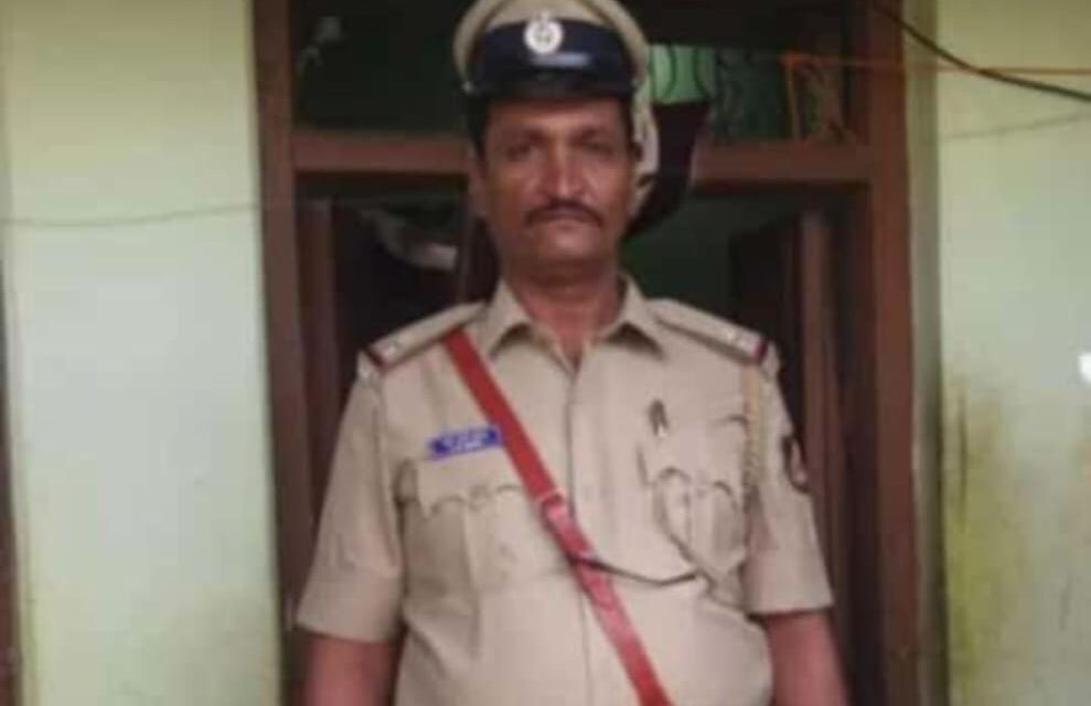 ಬೆಳಗಾವಿ : ನೇಣು ಬಿಗಿದುಕೊಂಡು ಎಎಸ್ಐ ಆತ್ಮಹತ್ಯೆಗೆ ಶರಣು