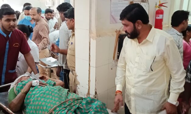 ಬೆಳಗಾವಿ : ಭೀಕರ ರಸ್ತೆ ಅಪಘಾತ, ತಪ್ಪಿದ ಅನಾಹುತ