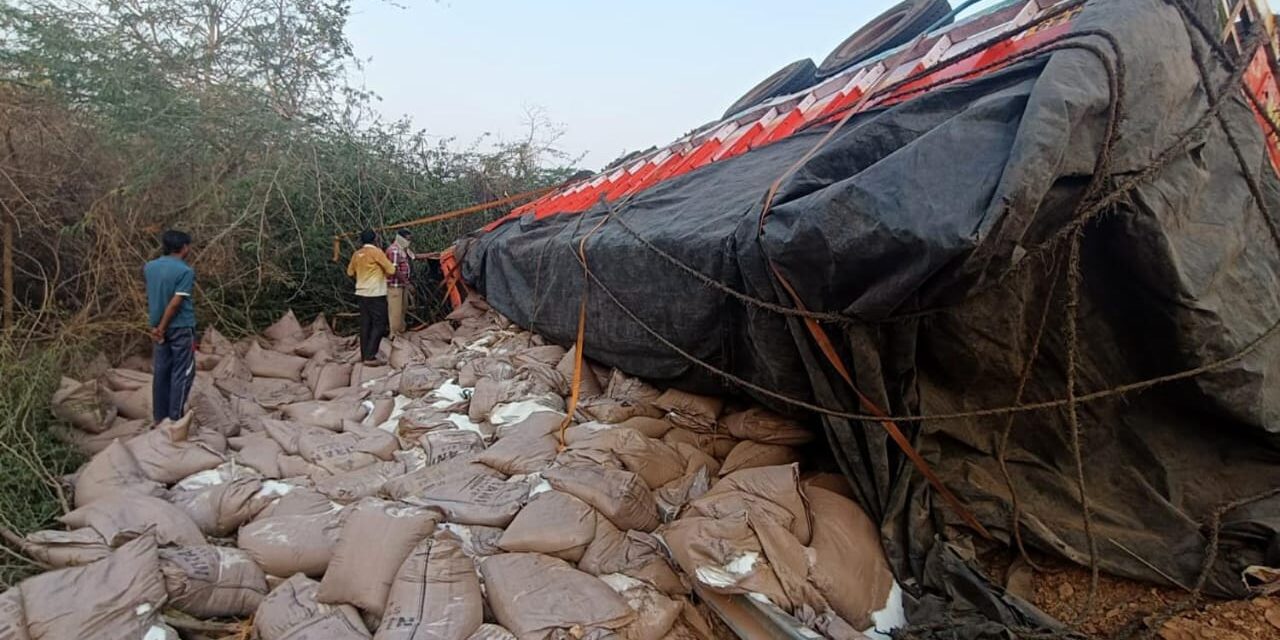 ರಾಮದುರ್ಗ ಅಪಘಾತದಲ್ಲಿ ಇಬ್ಬರ ಸಾವು ; ಕೊಲೆ‌ ಆರೋಪ