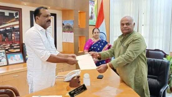 ಯತ್ನಾಳ್ ಸವಾಲು ಸ್ವೀಕಾರ ; ಶಾಸಕ ಸ್ಥಾನಕ್ಕೆ ಸಚಿವ ಶಿವಾನಂದ ಪಾಟೀಲ ರಾಜೀನಾಮೆ