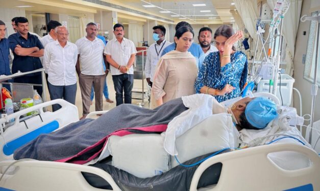 ಮಾಜಿ ಶಾಸಕರ ಆರೋಗ್ಯ ಸ್ಥಿತಿ ಗಂಭೀರ ; ಸಚಿವೆ ಹೆಬ್ಬಾಳಕರ್ ಆಸ್ಪತ್ರೆಗೆ ಭೇಟಿ