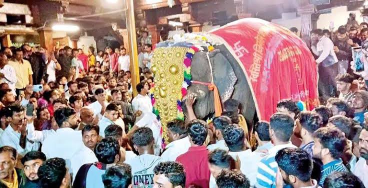 ಮಹಾದೇವಿಗಾಗಿ ಸಿಡಿದೆದ್ದ ಜೈನ ಸಮುದಾಯ ; ಅಹಿಂಸೆಯ ಪಾಠ ಮಾಡಿದವರಿಗೆ ಯಾಕಿಷ್ಟು ಶಿಕ್ಷೆ…!