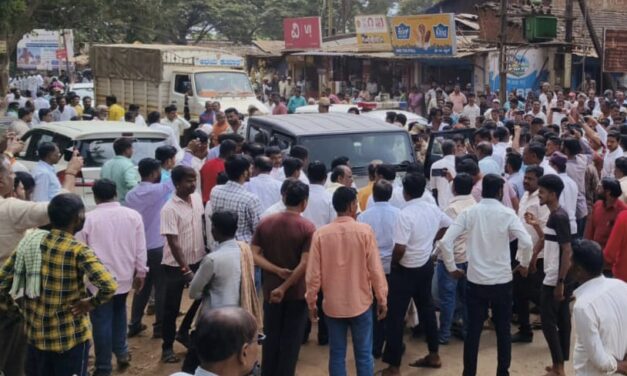 ಕಣ್ಣಿದ್ದು ಕುರುಡರಾದ ಕಿತ್ತೂರು ಪೊಲೀಸ್ : ಮುಂದುವರಿದ ಡಿಸಿಸಿ ಗುದ್ದಾಟ