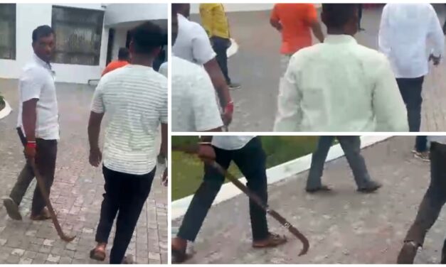 ಹುಕ್ಕೇರಿಯಲ್ಲಿ ಲಾಂಗು, ಮಚ್ಚು ದರ್ಬಾರ್ ; DCC ಚುನಾವಣೆಗಾಗಿ ಸಾಹುಕಾರ್ ಬೆಂಬಲಿಗರ ಹುಚ್ಚಾಟ