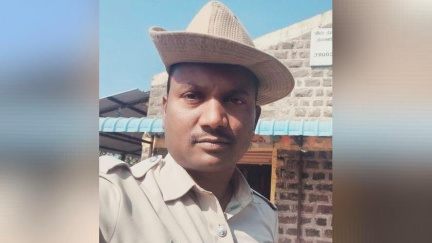 ಚಿನ್ನ ಕದ್ದ ಕಳ್ಳನ್ನ ಬೆನ್ನಟ್ಟಿ ಹಿಡಿದ ರಾಯಬಾಗ ಪೊಲೀಸ್ ಠಾಣೆ ಕಾನ್ಸ್‌ಟೇಬಲ್