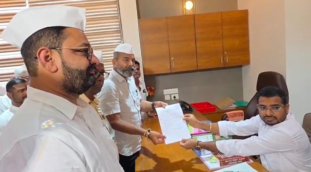 ಡಿಸಿಸಿ ಅಖಾಡಕ್ಕೆ ಕತ್ತಿ ಸಾಹುಕಾರ್ ; ನಾಮಪತ್ರ ಸಲ್ಲಿಕೆ