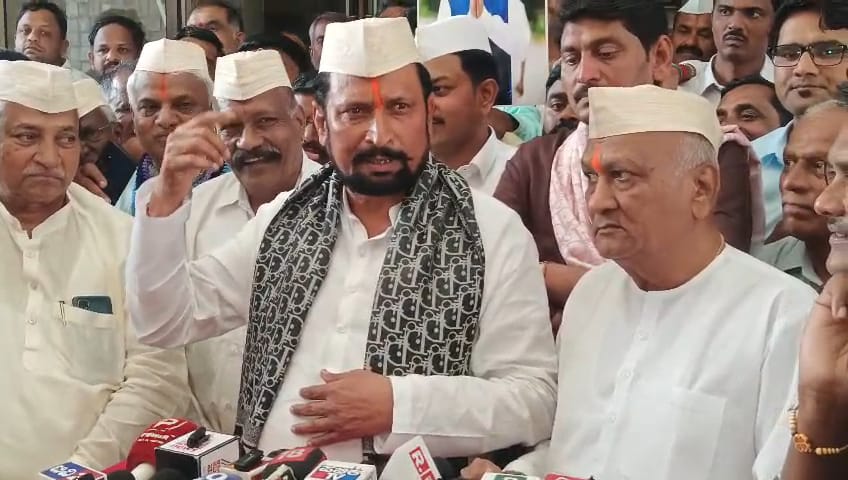 ಜೋಡೆತ್ತು ಗೆಲ್ಲುವುದು ನಿಶ್ಚಿತ ; ಆಪ್ತ ಸ್ನೇಹಿತನ ಋಣ ತೀರಿಸುವ ಸಮಯ ಬಂದಿದೆ – ಲಕ್ಷ್ಮಣ ಸವದಿ