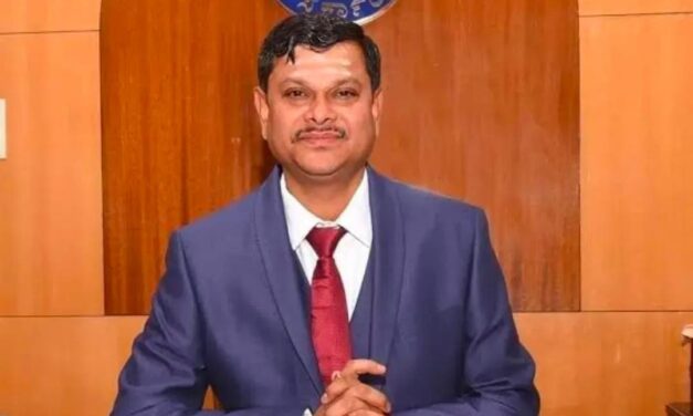 ಭೀಕರ ರಸ್ತೆ ಅಪಘಾತದಲ್ಲಿ IAS ಅಧಿಕಾರಿ ಮಹಾಂತೇಶ್ ‌ಬೀಳಗಿ ನಿಧನ