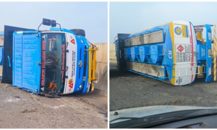 ರಾಷ್ಟ್ರೀಯ ಹೆದ್ದಾರಿಯಲ್ಲಿ ಉರುಳಿ ಬಿದ್ದ ಟ್ಯಾಂಕರ್…!