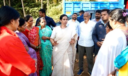 ಸ್ವತಃ ಗ್ರಾಮಕ್ಕೆ ತೆರಳಿ ಅಭಿವೃದ್ಧಿ ಅಗತ್ಯತೆ ಸಮೀಕ್ಷೆ ನಡೆಸಿದ ಸಚಿವೆ ಲಕ್ಷ್ಮೀ ಹೆಬ್ಬಾಳಕರ್