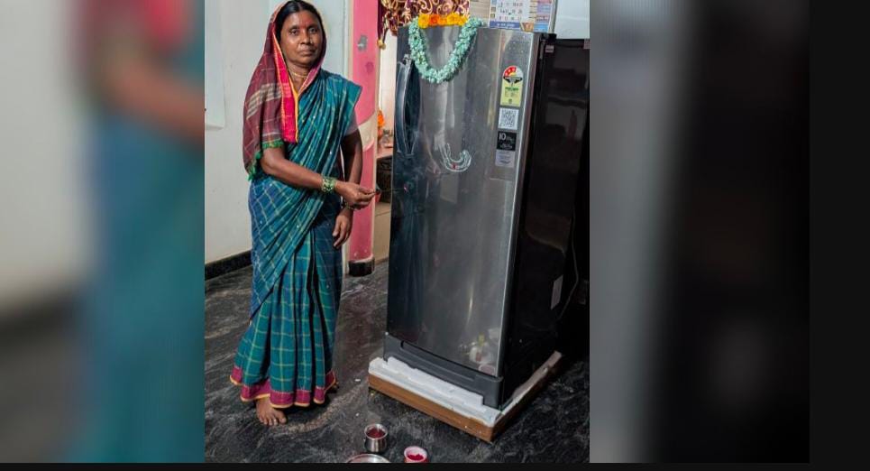 ಗೃಹಲಕ್ಷ್ಮಿ ಹಣದಲ್ಲಿ ಫ್ರಿಡ್ಜ್ ಖರೀದಿಸಿದ ಹನುಮಮ್ಮ
