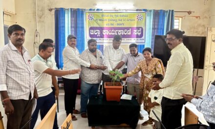 ಗ್ರಾ.ಪಂ ಲೆಕ್ಕ ಸಹಾಯಕ ನೌಕರರ ಸಮಸ್ಯೆ ಪರಿಹರಿಸಲು ಪ್ರಯತ್ನ : ಮಹಾಂತೇಶ ಖೋತ್