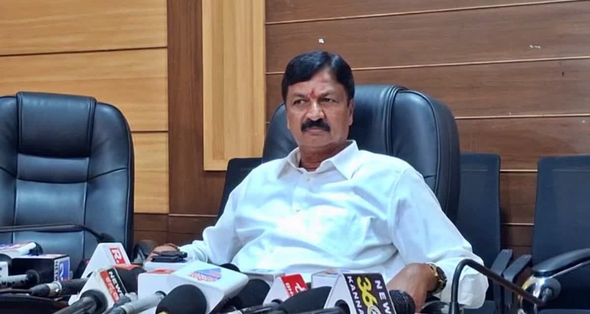 ಸಚಿವ ತಿಮ್ಮಾಪುರ ವಿರುದ್ಧದ ಹೋರಾಟಕ್ಕೆ ನನ್ನ ವಿರೋಧ ; ದಲಿತ ನಾಯಕರ ವಿರುದ್ಧ ಷಡ್ಯಂತ್ರ ನಡೆಯುತ್ತಿದೆ – ರಮೇಶ್ ಜಾರಕಿಹೊಳಿ