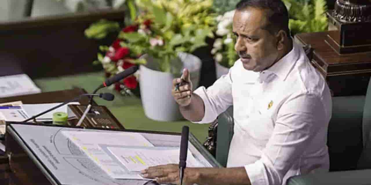 ಸ್ಪೀಕರ್ ಸಿಟ್ಟಿಗೆ ಮೂವರು ಅಧಿಕಾರಿಗಳು ಸಸ್ಪೆಂಡ್ ; ಸರಕಾರಕ್ಕೆ ಮುಜುಗರ