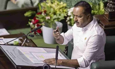 ಸ್ಪೀಕರ್ ಸಿಟ್ಟಿಗೆ ಮೂವರು ಅಧಿಕಾರಿಗಳು ಸಸ್ಪೆಂಡ್ ; ಸರಕಾರಕ್ಕೆ ಮುಜುಗರ