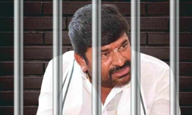 Breaking : ಶಾಸಕ ವಿನಯ್ ‌ಕುಲಕರ್ಣಿಗೆ ಜೀವಾವಧಿ ‌ಶಿಕ್ಷೆ‌ ; ಶಾಸಕ ಸ್ಥಾನದಿಂದ ಅನರ್ಹ..?