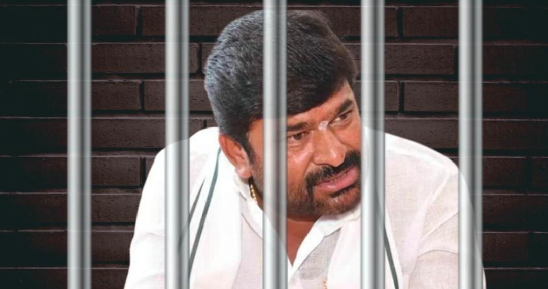 Breaking : ಶಾಸಕ ವಿನಯ್ ‌ಕುಲಕರ್ಣಿಗೆ ಜೀವಾವಧಿ ‌ಶಿಕ್ಷೆ‌ ; ಶಾಸಕ ಸ್ಥಾನದಿಂದ ಅನರ್ಹ..?