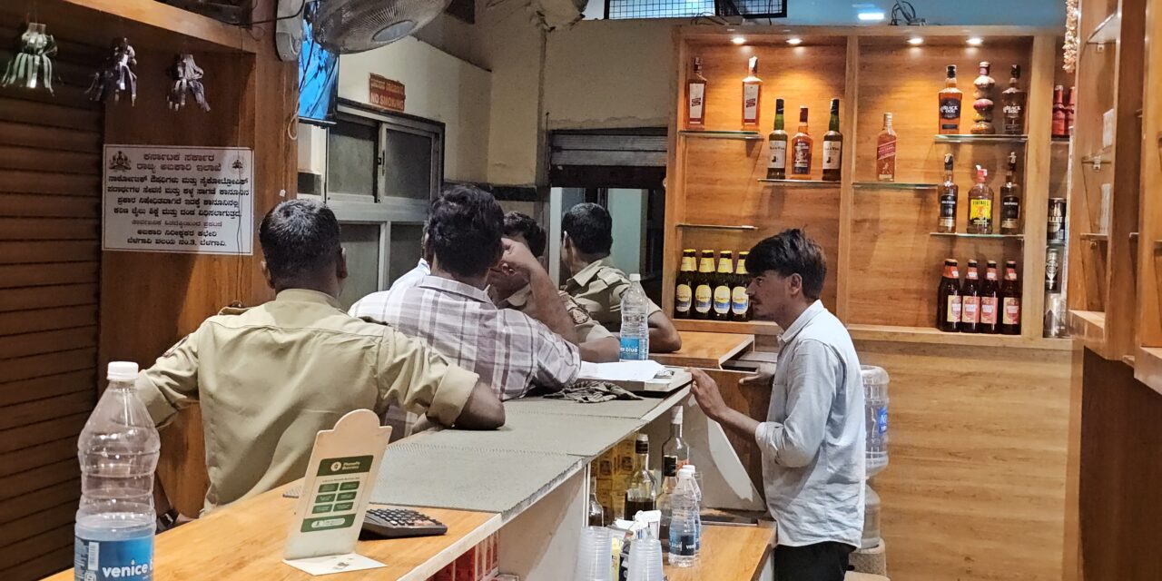 ಬೆಳಗಾವಿ : ಮಧ್ಯರಾತ್ರಿ ಬಾರ್ ನಲ್ಲಿ ಗಲಾಟೆ ; ಮಾರಕಾಸ್ತ್ರಗಳಿಂದ ಹಲ್ಲೆ..!