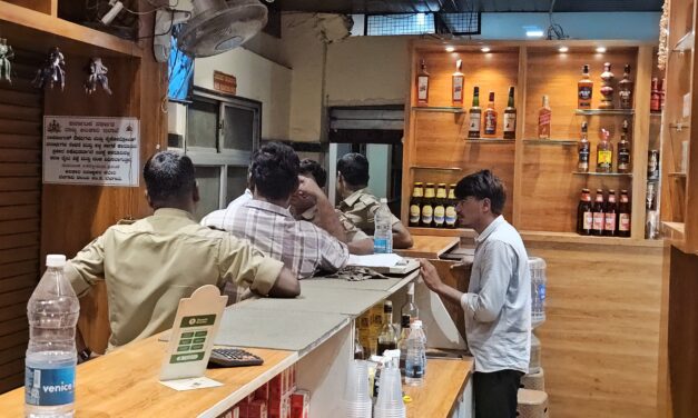 ಬೆಳಗಾವಿ : ಮಧ್ಯರಾತ್ರಿ ಬಾರ್ ನಲ್ಲಿ ಗಲಾಟೆ ; ಮಾರಕಾಸ್ತ್ರಗಳಿಂದ ಹಲ್ಲೆ..!