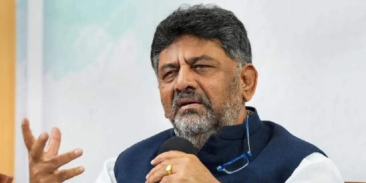 ಸಿಎಂ ಡಿಕೆಶಿ ವಿರುದ್ಧ ಅವಹೇಳನಕಾರಿ ಫೋಸ್ಟ್ ; ಫೇಸ್‌ಬುಕ್‌ ಖಾತೆಗಳ ಮೇಲೆ ಪ್ರಕರಣ ದಾಖಲು