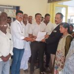ಸವದತ್ತಿ : ಎಣ್ಣೆ ಅಂಗಡಿ ಕಿತ್ತುಹಾಕಿ ಸ್ವಾಮಿ ; ಅಸುಂಡಿ ಗ್ರಾಮಸ್ಥರಿಂದ ಮನವಿ