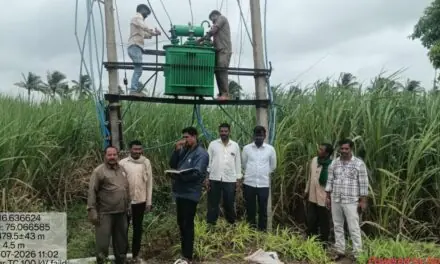 ಅಥಣಿ : ರೈತರ ಸಂಕಷ್ಟಕ್ಕೆ ಸ್ಪಂದಿಸಿದ ಹೆಸ್ಕಾಂ ; ಟಿಸಿ ಅಳವಡಿಕೆ