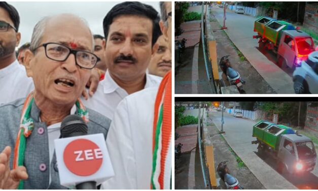 ಅಥಣಿ – ಅಪಘಾತದಲ್ಲಿ ಜಸ್ಟ್ ಮಿಸ್ ; ಕೂದಲೆಳೆ ಅಂತರದಲ್ಲಿ ಪಾರಾದ RSS ಮುಖಂಡ ದೇಶಪಾಂಡೆ – Video