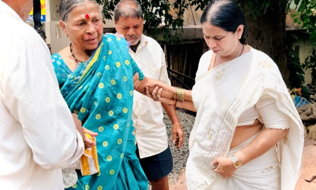 LAKSHMI HEBBALKAR : ಅಪಘಾತದಲ್ಲಿ ಗಾಯಗೊಂಡ ಶಾಂತಾ ಅವರ ಆರೋಗ್ಯ ವಿಚಾರಿಸಿದ ಲಕ್ಷ್ಮೀ ಹೆಬ್ಬಾಳಕರ್