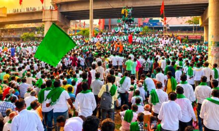 ಕಬ್ಬಿಗೆ 5,500 ರೂ. ನೀಡಿ ; ಹುಬ್ಬಳ್ಳಿಯಲ್ಲಿ ರೈತರ ರಣಕಹಳೆ – ಜೋಶಿ ವಿರುದ್ಧ ಸಿಡಿದೆದ್ದ ರೈತಸಂಘ