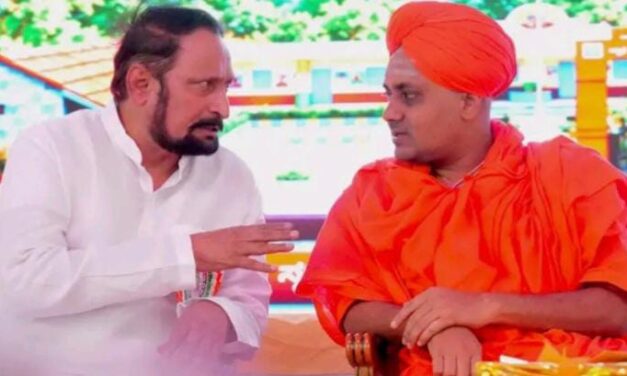 ಶಿಕ್ಷಣವೇ ಮನುಷ್ಯನನ್ನು ಶ್ರೇಷ್ಠನನ್ನಾಗಿಸುತ್ತದೆ: ಅಭಿನವ ಗವಿಸಿದ್ದೇಶ್ವರ ಸ್ವಾಮೀಜಿ